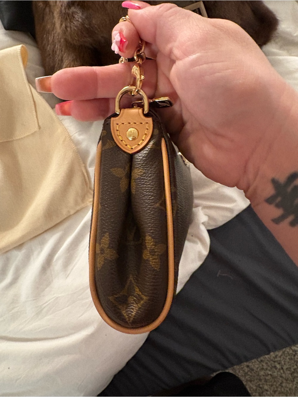 Louis Vuitton Monogram Canvas Eve Pochette this is new design price is firm - Picture 5 of 5